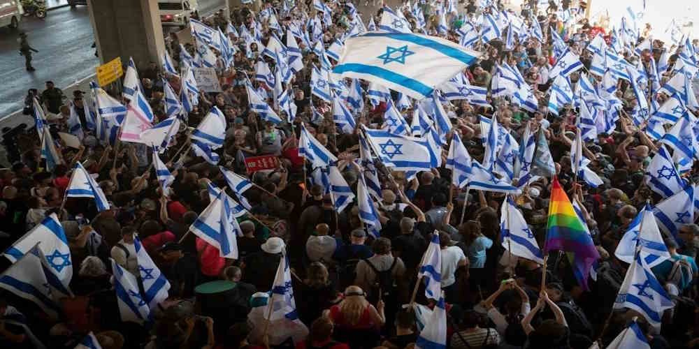Nationwide protests in Israel