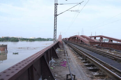 Yamuna river Rail Line
