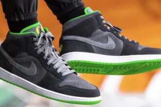 sneaker